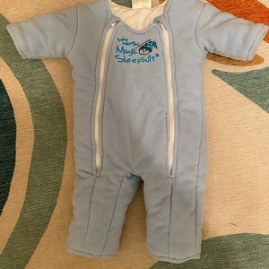 Merlin Sleep Suit size small fleece